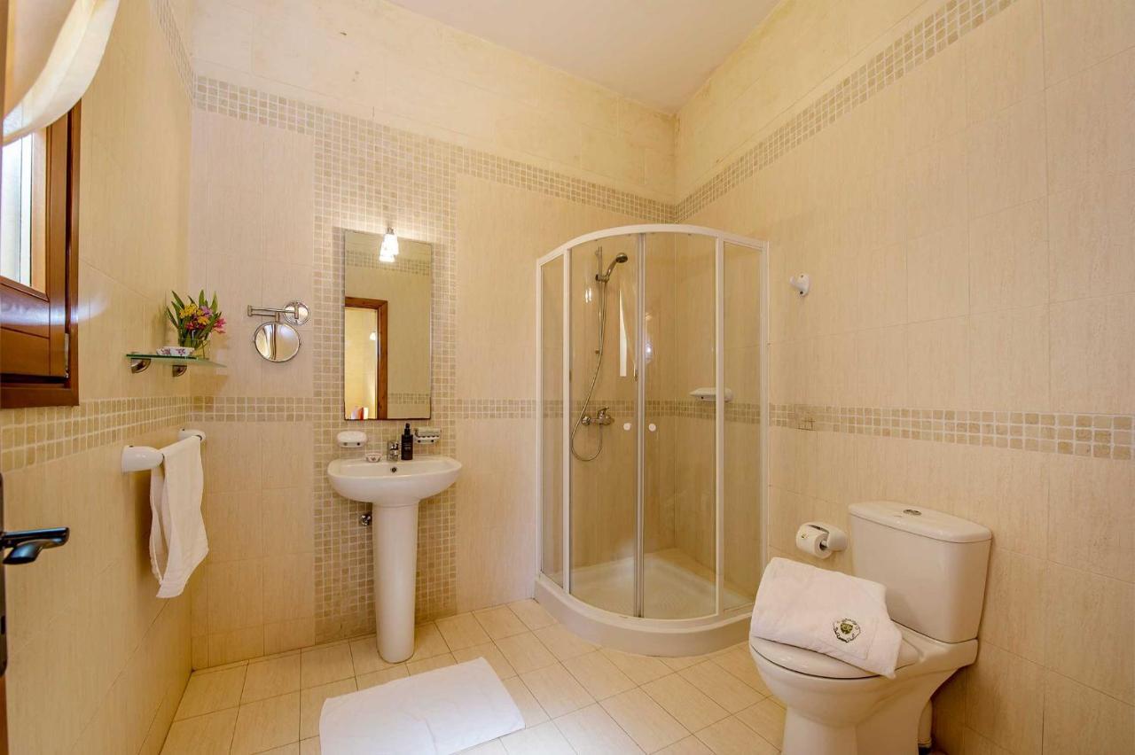 The Olives Holiday Home San Lawrenz Bagian luar foto